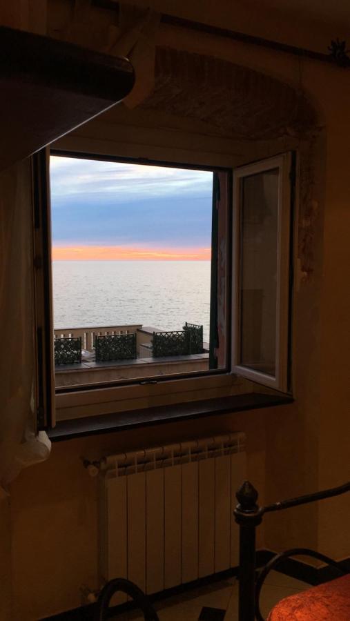 Romantic Sea View Flat In Genova Buitenkant foto